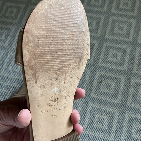 Ann Taylor suede sandals - Picture 5 of 6